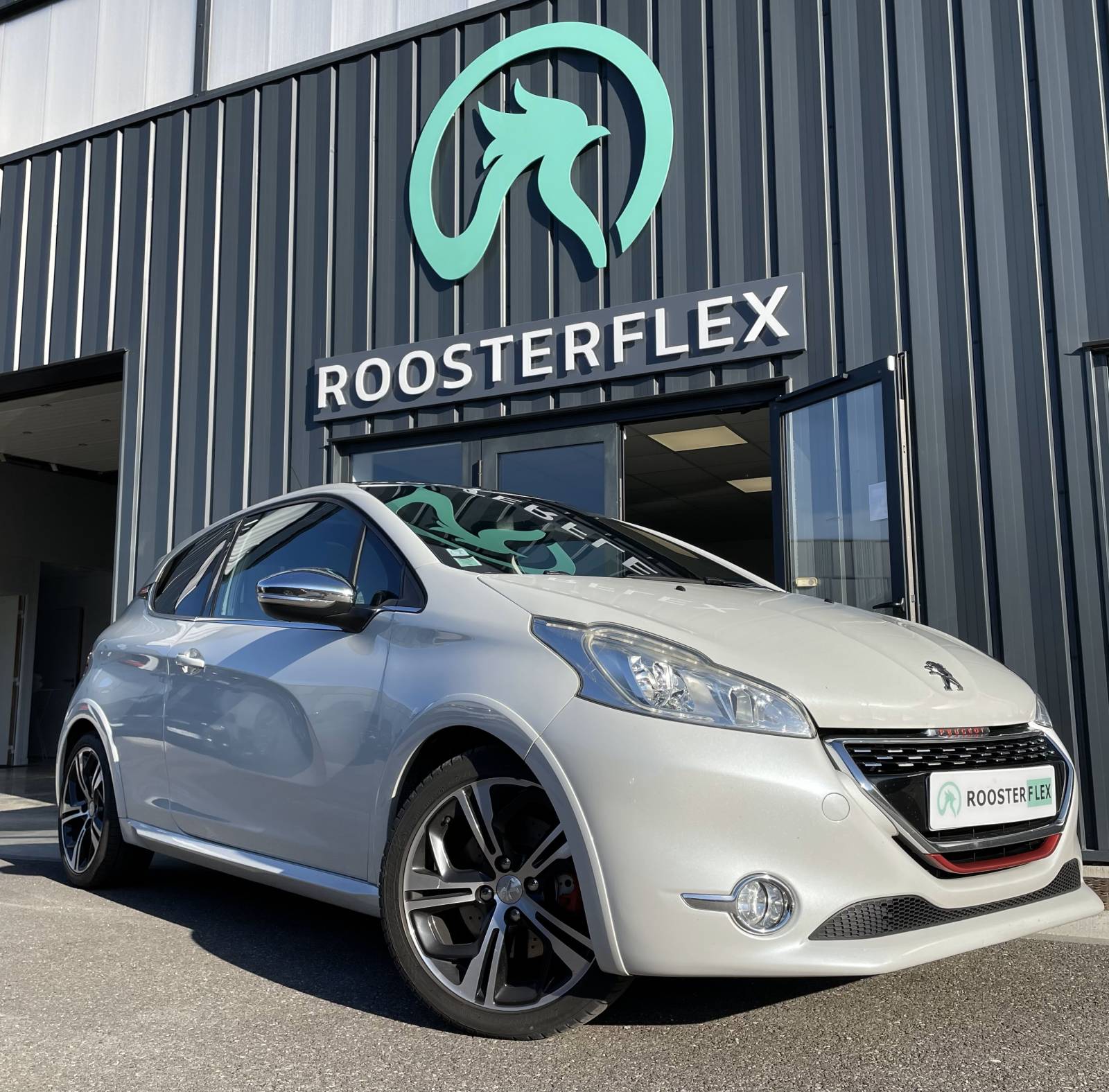 Conversion éthanol E85 avec reprogrammation stage 1 performance Peugeot 208 GTI à Mérignac près de Bordeaux